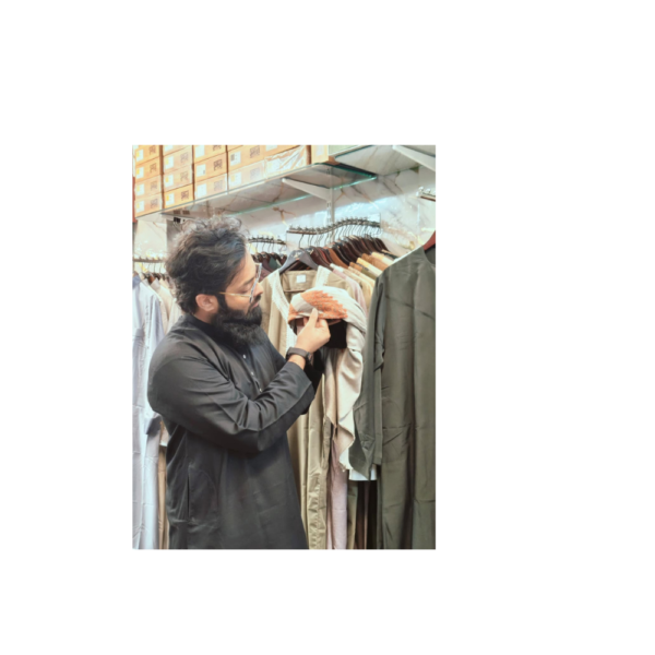 Yemeni Style Embroidered Shemaq – Desert Beige Kashmiri Pattern