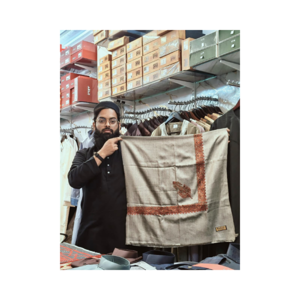Yemeni Style Embroidered Shemaq – Desert Beige Kashmiri Pattern