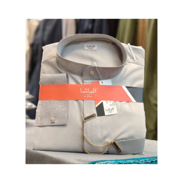 Al-Basha Premium Pearl Grey Thobe – Luxury Arabic Jubba with Designer Collar & Chain